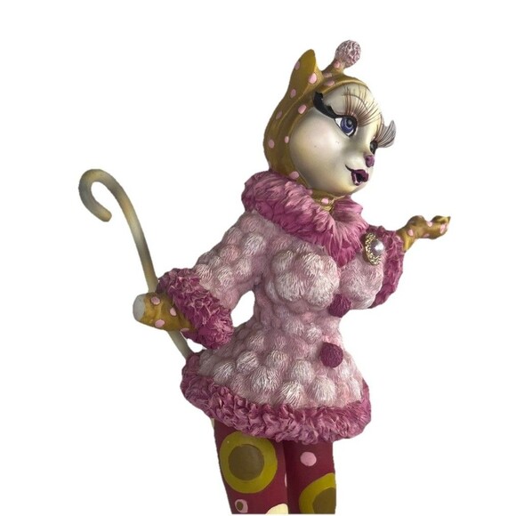Margaret Le Van Alley Cats Therianthropic Skiing detailed Figurine RARE!! Broken - Picture 8 of 16